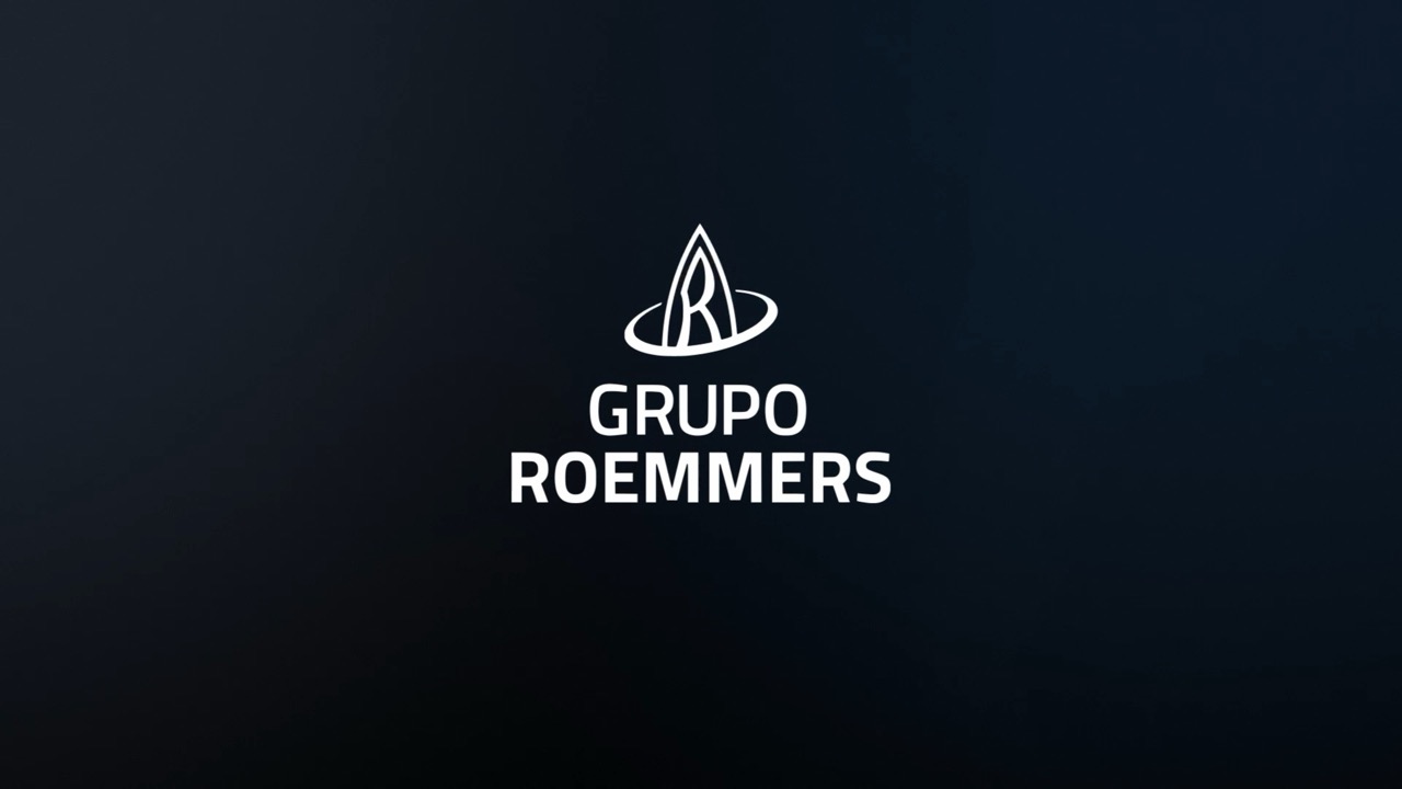 Logo de Grupo Roemmers sobre fondo azul