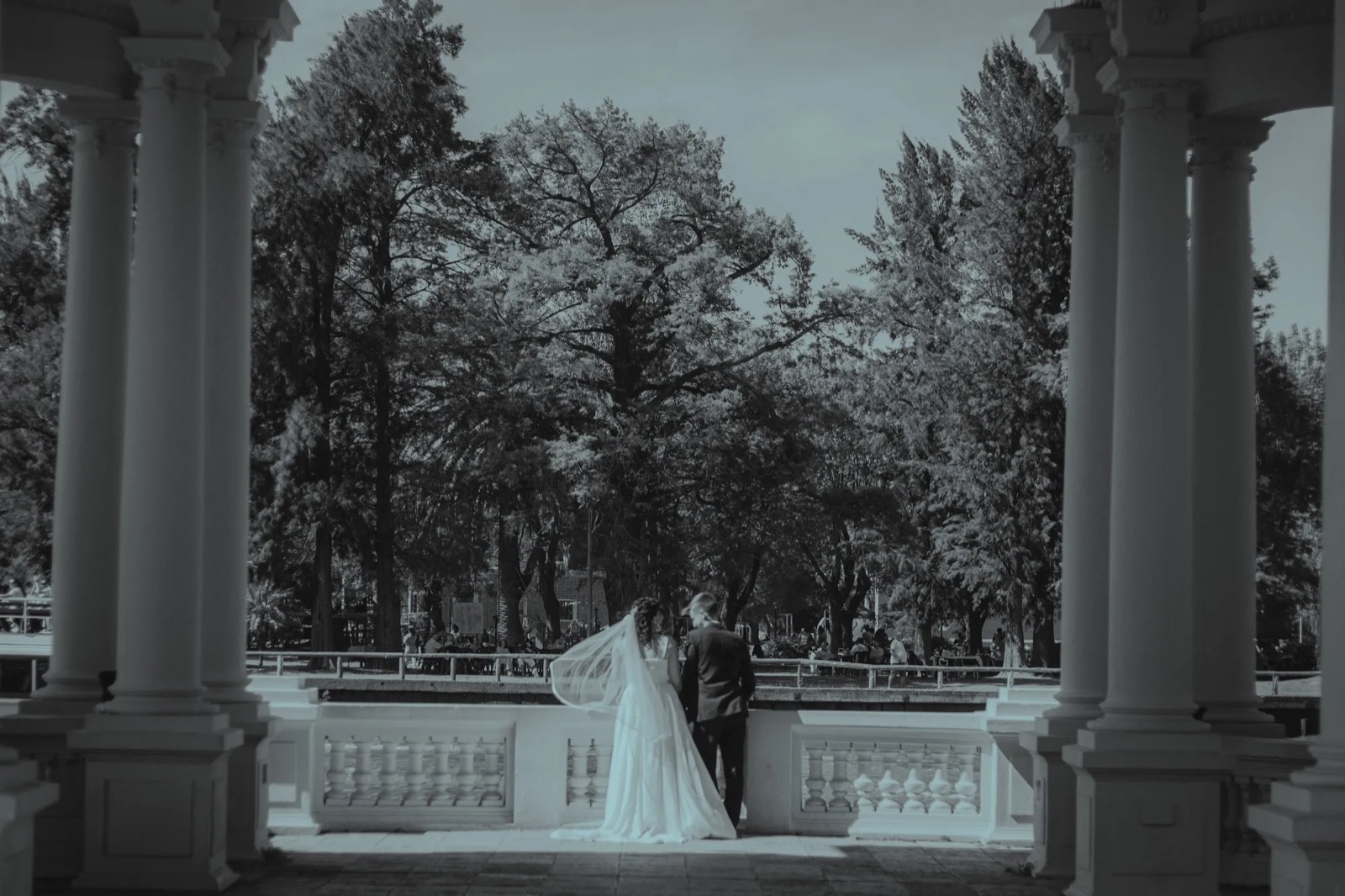 Ani y Agus, fotografía de boda en blanco y negro